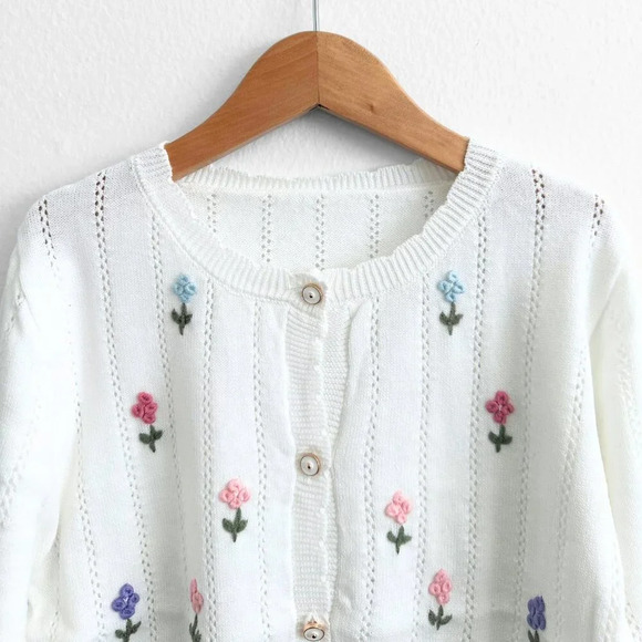 NWT Pretty Girls Long Sleeve Knitted Sweater Boutique Flower Embroidery 18-24M - Picture 3 of 4